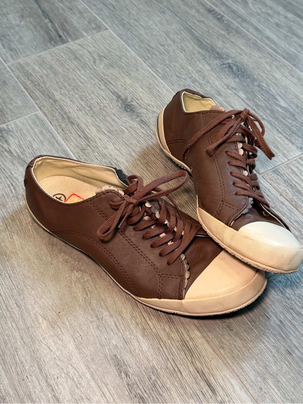 Converse Leather Chuck Taylor Low Top Tan Women's 10 EU 42 Classic Sneaker
